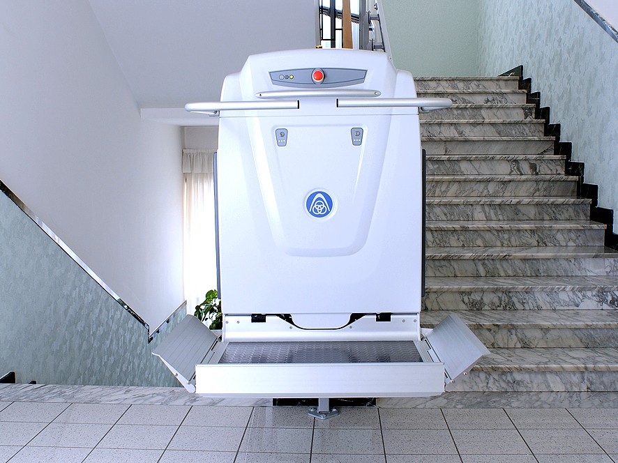 Supra platform lift from thyssenrkupp Home Solutions